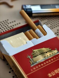 How to Long-Term Store Your Chunghwa Cigarette Collection: Humidity & Temperature Tips